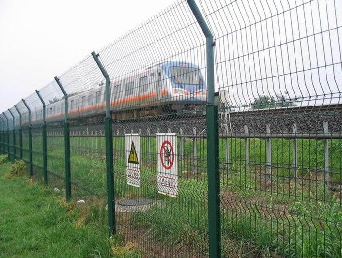 鐵路護(hù)欄網(wǎng)
